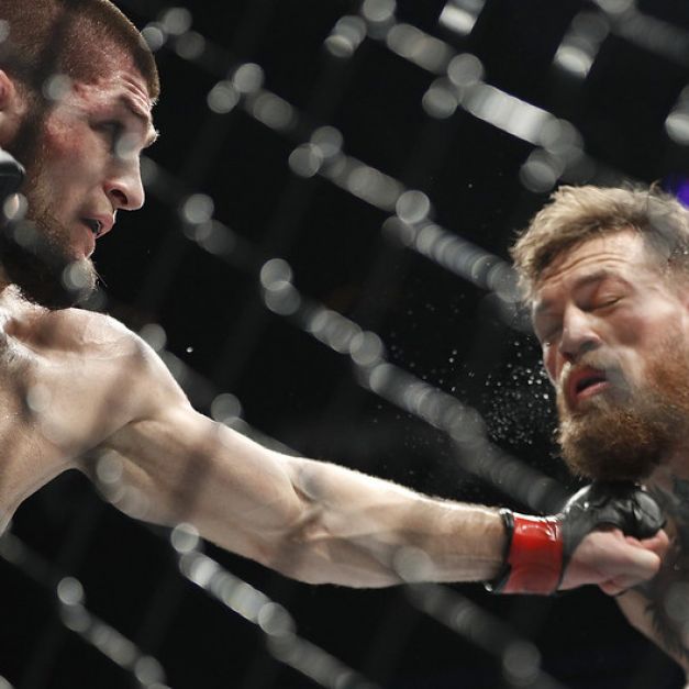 Conor McGregor（右）與Khabib Nurmagomedov（左）的比賽，在賽後爆發衝突。（達志影像）
