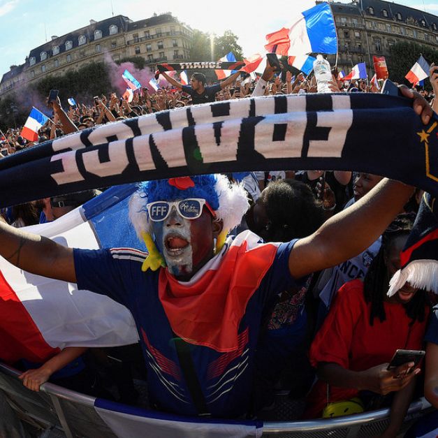 法國民眾迫不及待迎接世界盃決賽。（AFP授權）